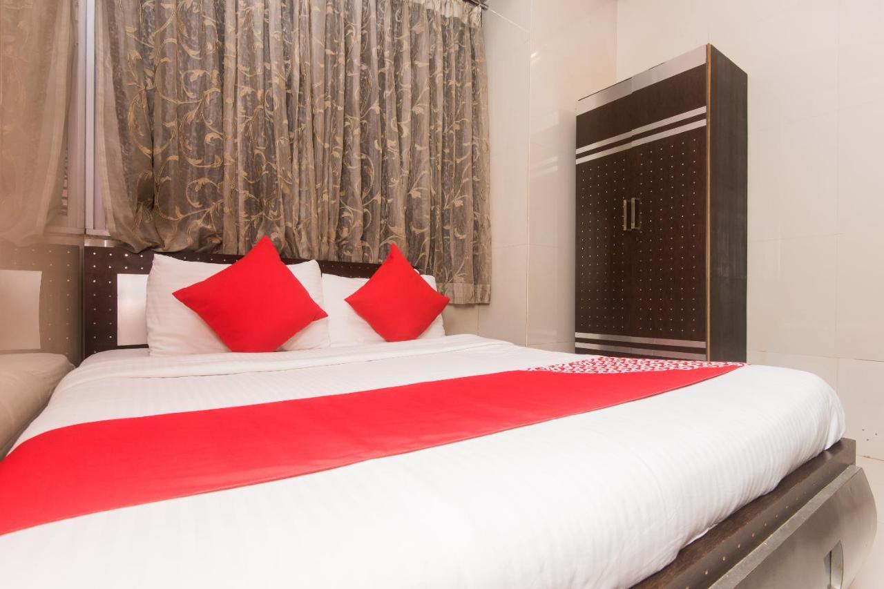 Hotel Oliver, Colaba Mumbai Exterior photo